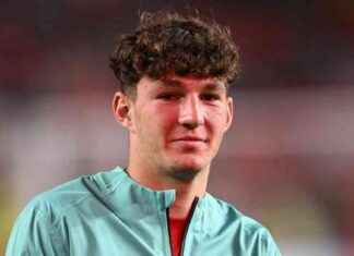 Lewis Koumas signs new Liverpool contract and joins Stoke City on loan news-10082024-160356