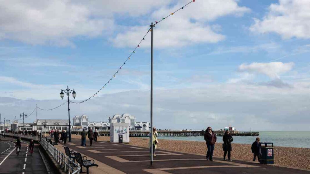 dead-body-found-by-children-at-popular-seaside-resort-what-happened