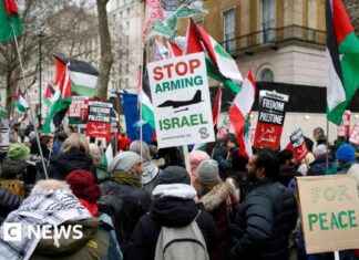 Pro-Palestinian Rally Draws Thousands in London pro-palestinian-rally-draws-thousands-in-london