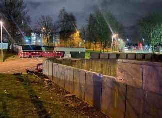 Train service disrupted due to car crash on tracks train-service-disrupted-due-to-car-crash-on-tracks