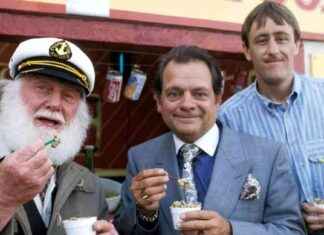 WW2 Brother Inspires Uncle Albert: Survived 3 Sinking Incidents ww2-brother-nspires-uncle-albert-survived-3-sinking-ncidents