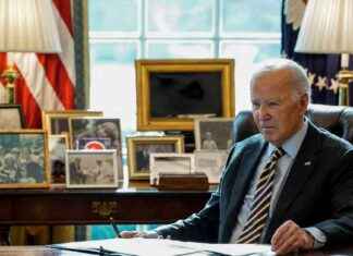 Biden’s Autopen Signature Controversy: Pasting Name on Documents bidens-autopen-signature-controversy-pasting-name-on-documents