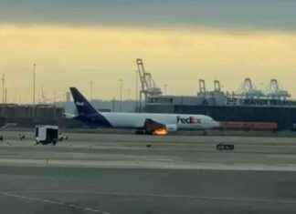 FedEx Plane Explodes in Fireball After Takeoff fedex-plane-explodes-in-fireball-after-takeoff