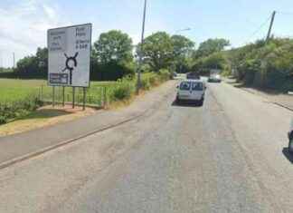 Fatal Four-Car Crash Causes Coast Road Closure fatal-four-car-crash-causes-coast-road-closure