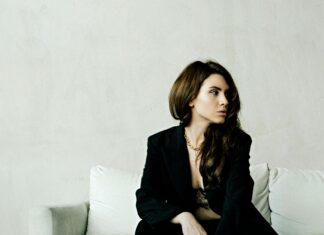 Amazing Grace London: Unveiling The City’s Most Inspiring Secrets