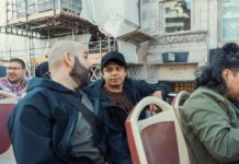 Friends Experience London: Uncover Hidden Gems and Epic Adventures