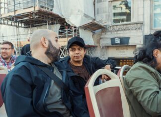 Friends Experience London: Uncover Hidden Gems and Epic Adventures