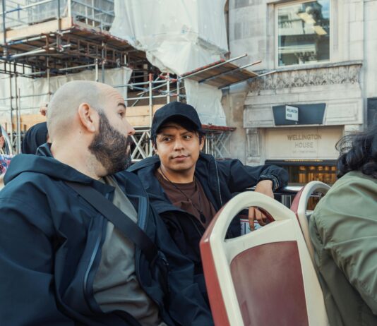 Friends Experience London: Uncover Hidden Gems and Epic Adventures