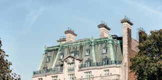 Me Hotel Strand London WC2R 1HA: Discover Luxury Stay Secrets