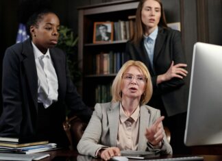 Paralegal Jobs London: How To Land Your Dream Role Quickly